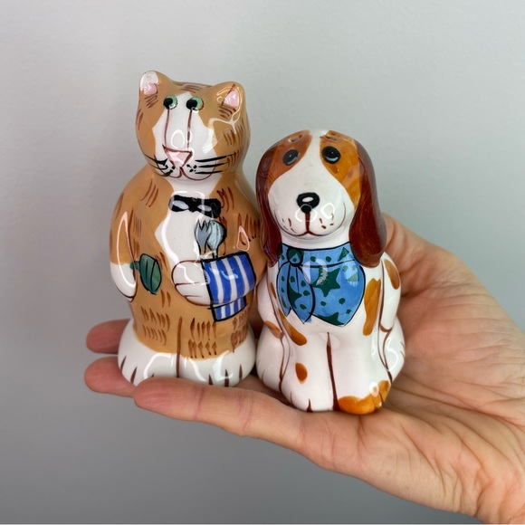 Vintage Handmade Ceramic Cat & Dog Salt / Pepper Shakers - Picture 1 of 7